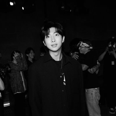 Stanning The Biggest Boygroup In The World.
Saw them on 9,10,16,17 April (PTD On Stage: Las Vegas)
@lilacjimn 🖤