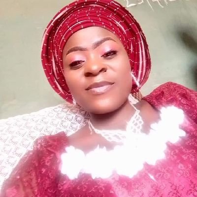 MhizTblack's profile picture. 