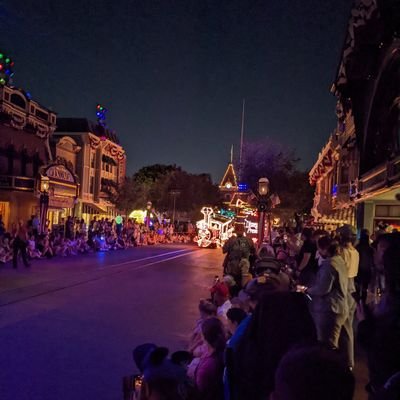 Enthralled1122's profile picture. 40+ hypno-interested grey-ace he/them who loves Disney