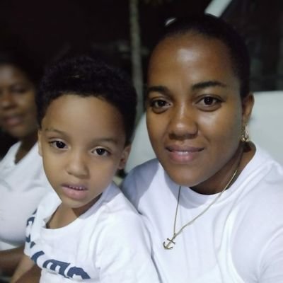 evalora02's profile picture. Me gusta reir, tengo momentos como cual kiera y amo la divercion,mencanta hablar las rumbas, amo el trabajo entre otras cosas.