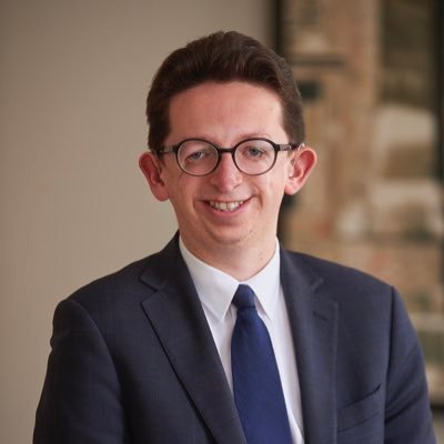 Barrister (public, planning and environmental) @FTB_Law. Graduate of @UCDLawSchool (Law with History) and @cambridgelaw (LLM). Politics and horse racing.