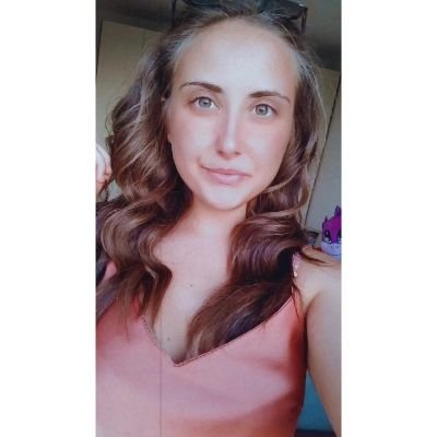 aarnicaa's profile picture. ❤️ ..di notte,alla mia età
🌻 ..sappi amare un sogno,proteggilo per te stessa
❤️💛 ..Roma Roma Roma core de sta città