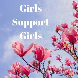 We are a girls support group in Roslyn, NY that helps girls feel loved, supported, and heard by their fellow women