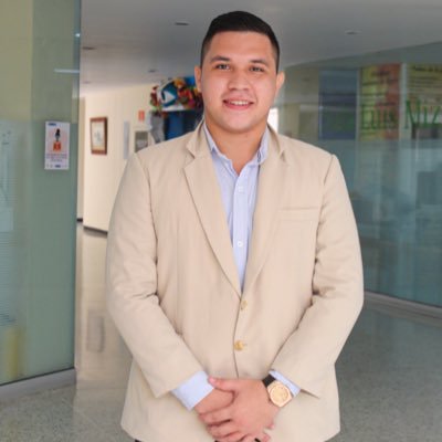 yancapadilla14's profile picture. Politólogo🤓