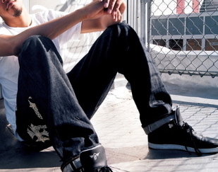 JColesKnees's profile picture. knee deep in the game, my chain heavy. Cole World.