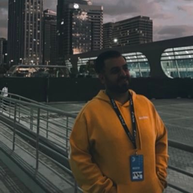 content creator YouTube’s | Streamer | Manager For @abo3abdf16 on @POwRESPORTs | Snap: iii-bbb1 For content : alhosani109@gmail.com 🇦🇪