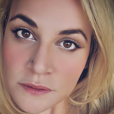 DigitalDevyn's profile picture. 💻Freelance Virtual Assistant🎨  
                     🧠Psychology & Marketing Freak😛                  
🐇Bunny Hotel Innkeeper🐇