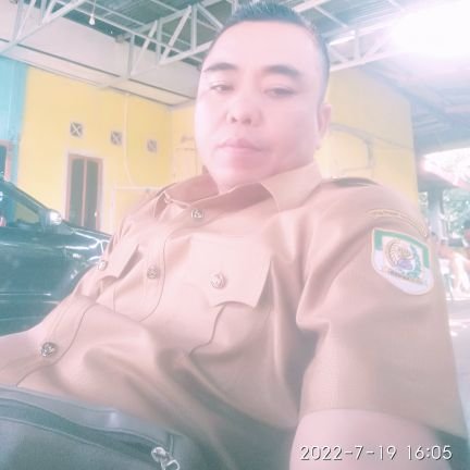 RoziEfendi8's profile picture. 