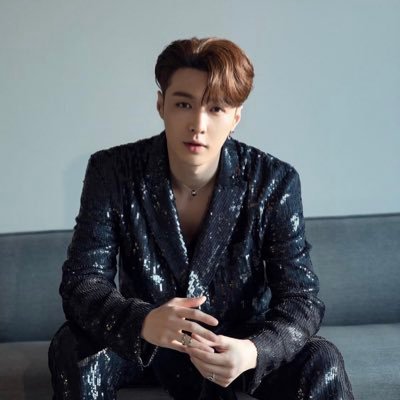 Chinese rapper, singer, songwriter, dancer, actor and businessman.