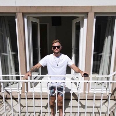 fx_with_derick_'s profile picture. I'm a crypto ICO investment account manager. I work with different brokerage companies. I've been a crypto Investment ICO account manager for over 6 years.