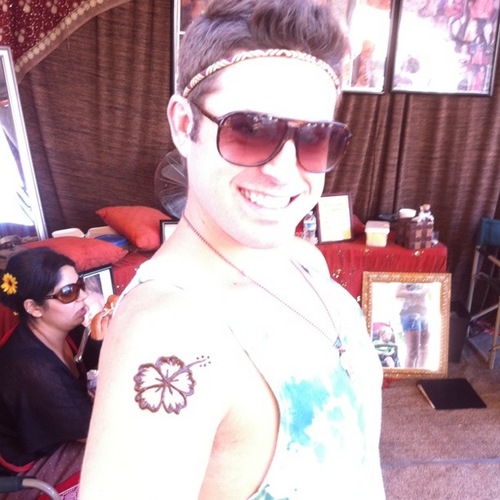 Kieldancer's profile picture. Lets see..... what you should know about me? lol. :-) I love meeting new people and I love to dance. Just a little bit of info in a nutshell.  :-)