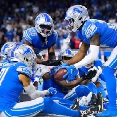 detroit lions fan 
derrick rose and calvin johnson are goats 🐐
Barry sanders 
Lamar jackson 🐐