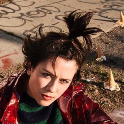 Daily pictures of Tegan Rain Quin posted by @teganeffect