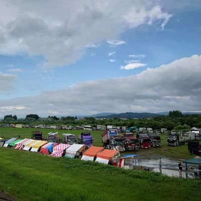 デコトラ、旧車好き
イベントどんどん参加したい