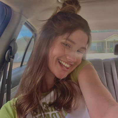 bethanyyclayy's profile picture. lou ‘24