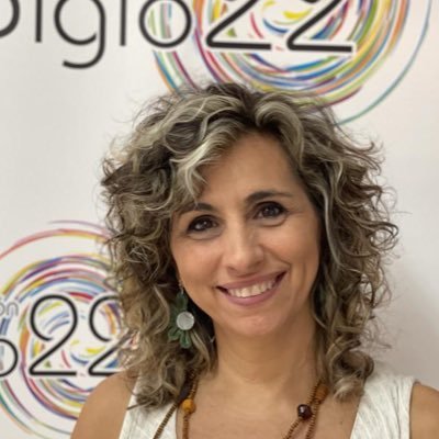 Psicóloga y Doctora en educación, formadora, coach. Profesora asociada en @UAM_Madrid. Presidenta de @FSiglo22 Fundadora de @Jaitek