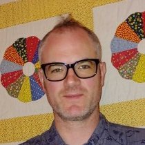 papa (first and foremost) / author of novel TWO BIG DIFFERENCES / lecturer @ualbanywci / nonfiction editor @asymptotejrnl / русскоязычный / учень української