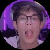 ➼ been stopping myself to make an account but— please stop looking so attractive「 brandon & edwin & prettymuch follows 」she / her ⤦