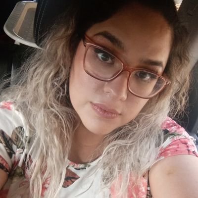 ReinaYu06's profile picture. "Que momentazo en la vida cuando dejas de pareces y empiezas hacer"