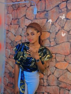 Rita's Contour👗
Incredible fashion for incredible women,we empower women through designs 😍#Creative Director#