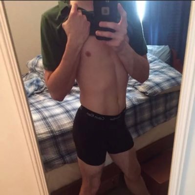 DCgayboy2's profile picture. 