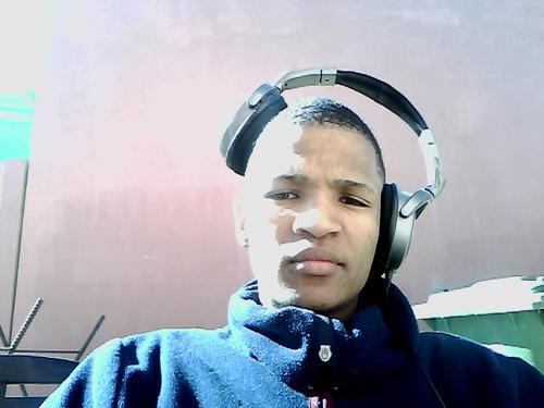 elkingpimpin's profile picture. Co0leSt NigGuH wth n0 LabELs...:)