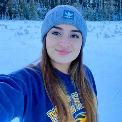 Aleee_n19's profile picture. 