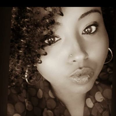 anisa2686's profile picture. extrovert❤ proud mother🧡East african Queen💚expand your mind. Foodie💜 Instagram @naxanamun