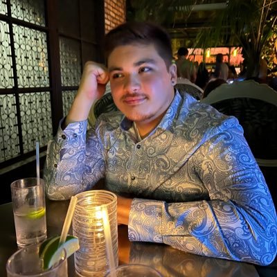 BradEgeberg's profile picture. (Insert cliché quote here)