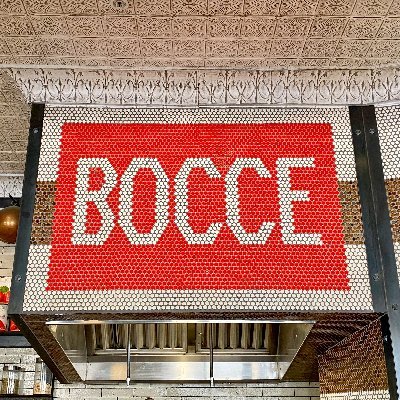 Old Town’s trendiest restaurant and bar, serving hand-stretched, artisan pizza. Relax on our outdoor patio & play a game on the Bocce ball court, drink in-hand.