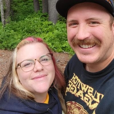 Chelsgay's profile picture. Mother of 4