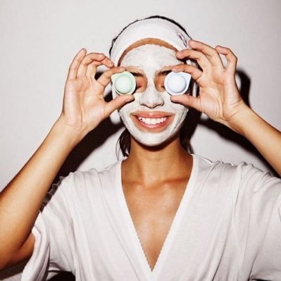 woman_queen3's profile picture. حساب مختص لجمال المرأه والعنايه بالبشره والشعر والميك اب والبعض من التنسيقات والطبخ 💄💅🏻.