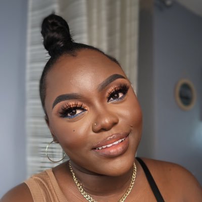 veebeauti's profile picture. UGC creator / beauty/ lifestyle content creator  business email :veebeautislays@gmail.com