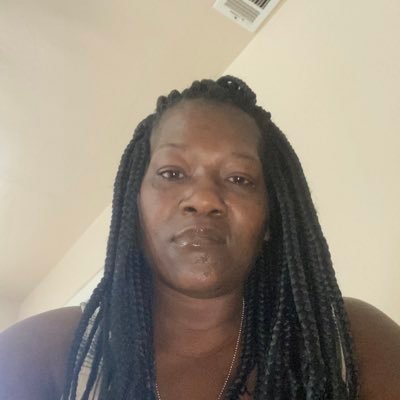 LeshineLagarde1's profile picture. Dark skin Beauty