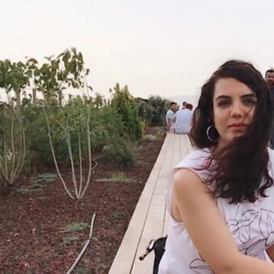 LaleessHolala's profile picture. Viski var içersen