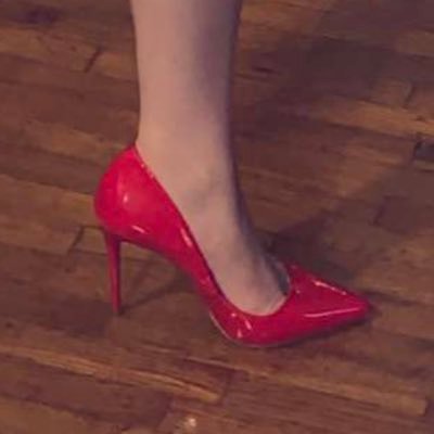 #feetfinder #feet #longtoes #sw #archedfeet #highheels #footfetish #foot #femdom #cashcow #cashbaby