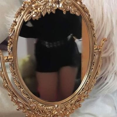 aruuzi56's profile picture. 