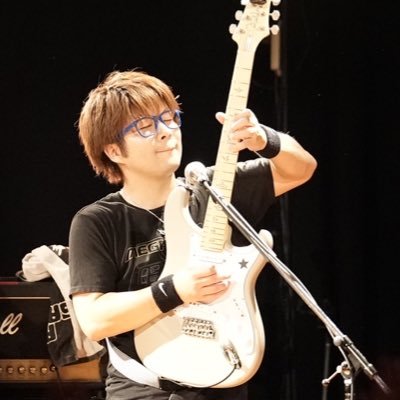 Guitaristar🎸 SongWriter🎼 #湯毛BAND #SenjuBAND #アサガタノユメ 定期的に鉄拳8とスト6配信やっとります→Twitch【https://t.co/wlsWCPdcCs】