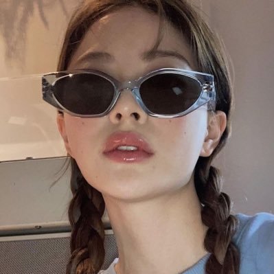 MINJIRINA's profile picture. 