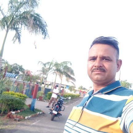 Dineshdagur2's profile picture. 