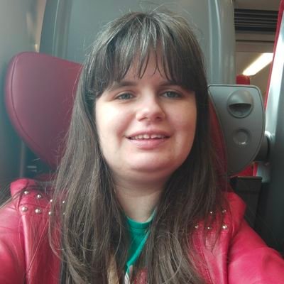 J'écris des articles et des post Instagram sur la musique anglaise pour Sound Of Brit / Soit je parle de musique soit je raconte ma vie