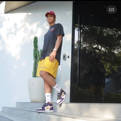 la_fut__8421's profile picture. apex / ラレアル応援隊