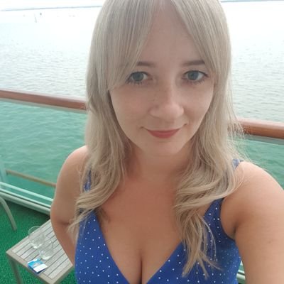 hayley_owl's profile picture. A fan of cats 😻 comedy 😂 music 🎸 and quizzes 🤓