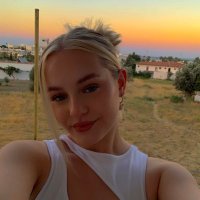 Elena (@ellbroda) 's Twitter Profile
