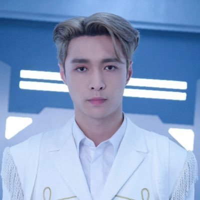 사랑해 엑소•我的愛張義興 •EXO-L❤ •XBACK👆🏻 •Yangyang •@layzhang