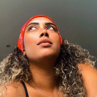 Be strong and brave | Ariana ✨Prof. Educação Física