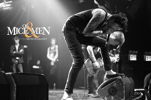 Singapore's Twitter page for Of Mice & Men! :B