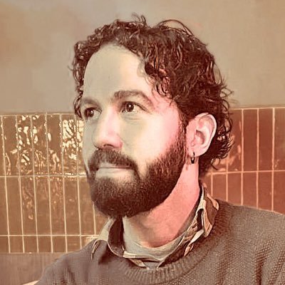 esdrasbeleza's profile picture. Um programador, diabético, fotógrafo amador e piadista na busca de fazer filmes, séries, livros, quadrinhos, jogos e amigos caberem na agenda. Ele/dele; he/him