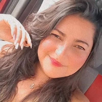 Politóloga/Internacionalista. Columnista / Autora / Escritora. Twitter me restringió mi otra cuenta, entonces nos vemos por aquí 🇨🇴✊🏻