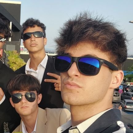 Edirion_v5's profile picture. 